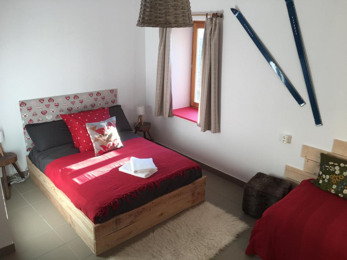 Les Trois Temps Hotel Saint-Didier-sur-Rochefort Eksteriør billede